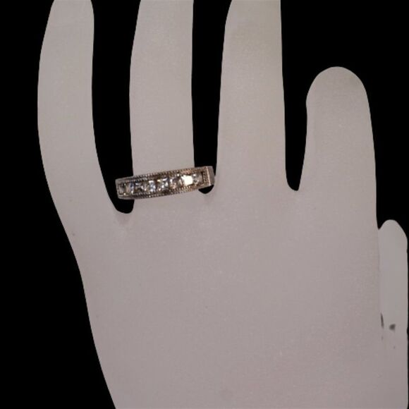 Vintage Channel Set Band Ring Signed Sterling Silver 925 With Crystals Size 7.5 - Picture 1 of 8